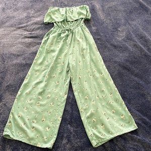 Hollister ruffle cropped jumpsuits